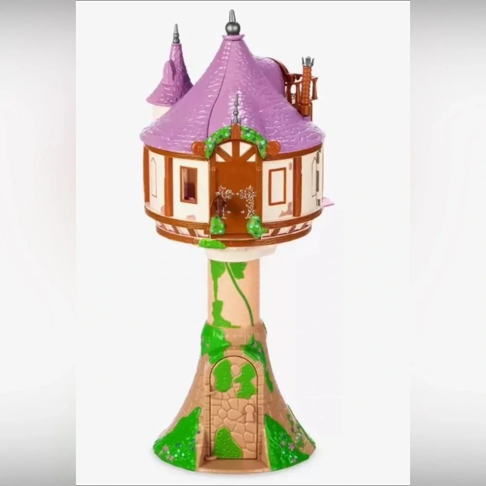 Disney Parks Tangled Rapunzel Tower Flynn Maximus 19 Piece Playset NEW